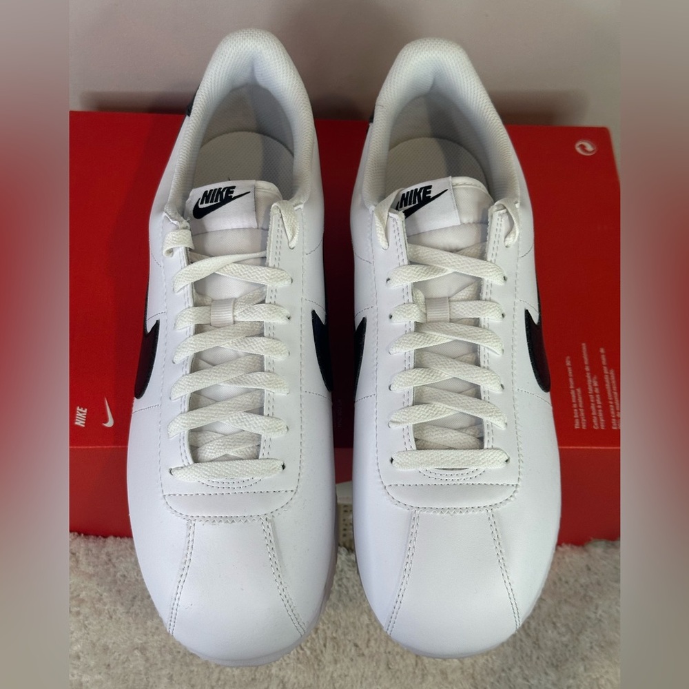 Nike Cortez - Picture 2 of 13